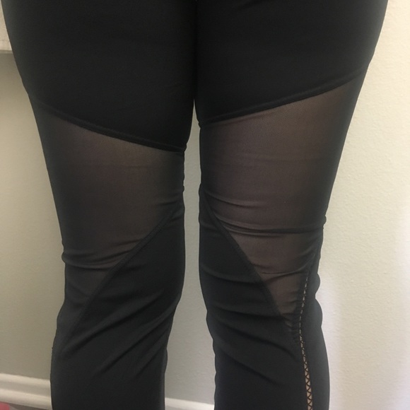 yoga pants - Picture 4 of 6